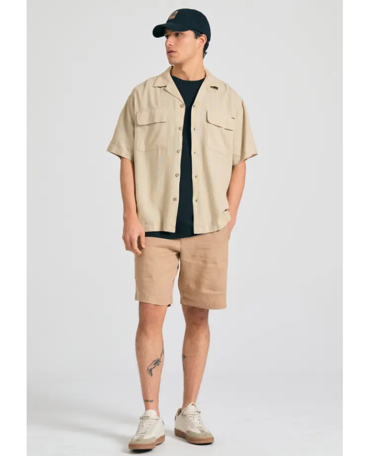 FUNKY BUDDHA Men's comfort fit...