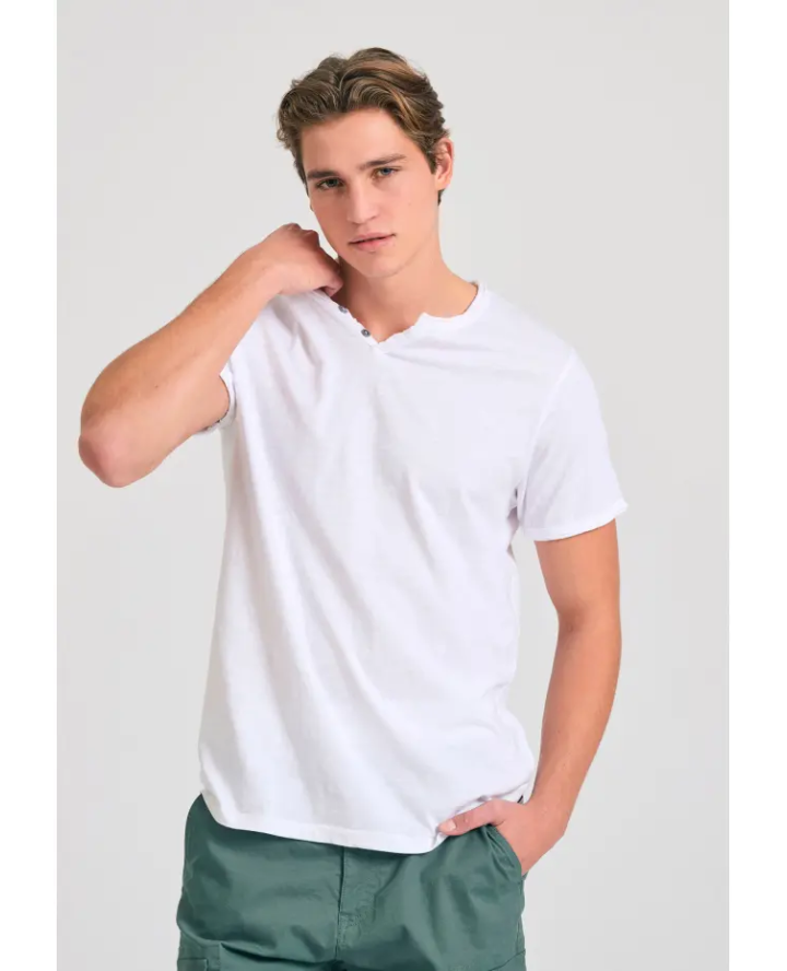 FUNKY BUDDHA T-shirt με λαιμό henley...