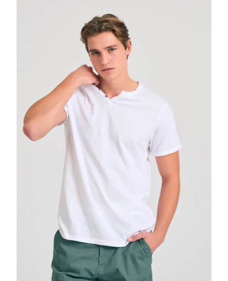 FUNKY BUDDHA T-shirt με λαιμό henley και raw cuts - The essentials FBM011-004-04 WHITE
