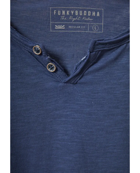 FUNKY BUDDHA T-shirt με λαιμό henley και raw cuts - The essentials FBM011-004-04 INDIGO