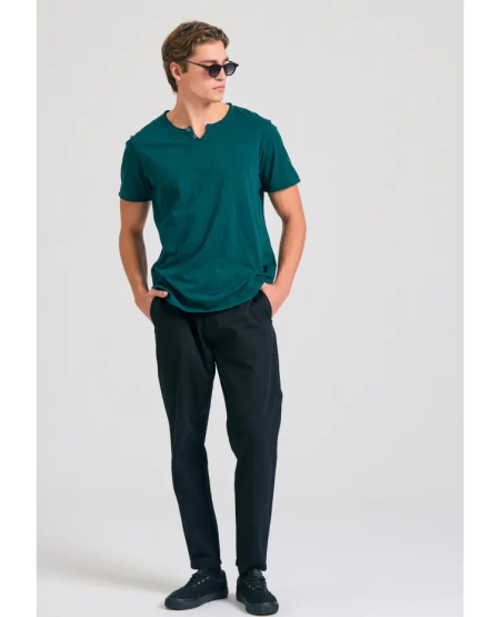 FUNKY BUDDHA T-shirt με λαιμό henley και raw cuts - The essentials FBM011-004-04 DARK SEA