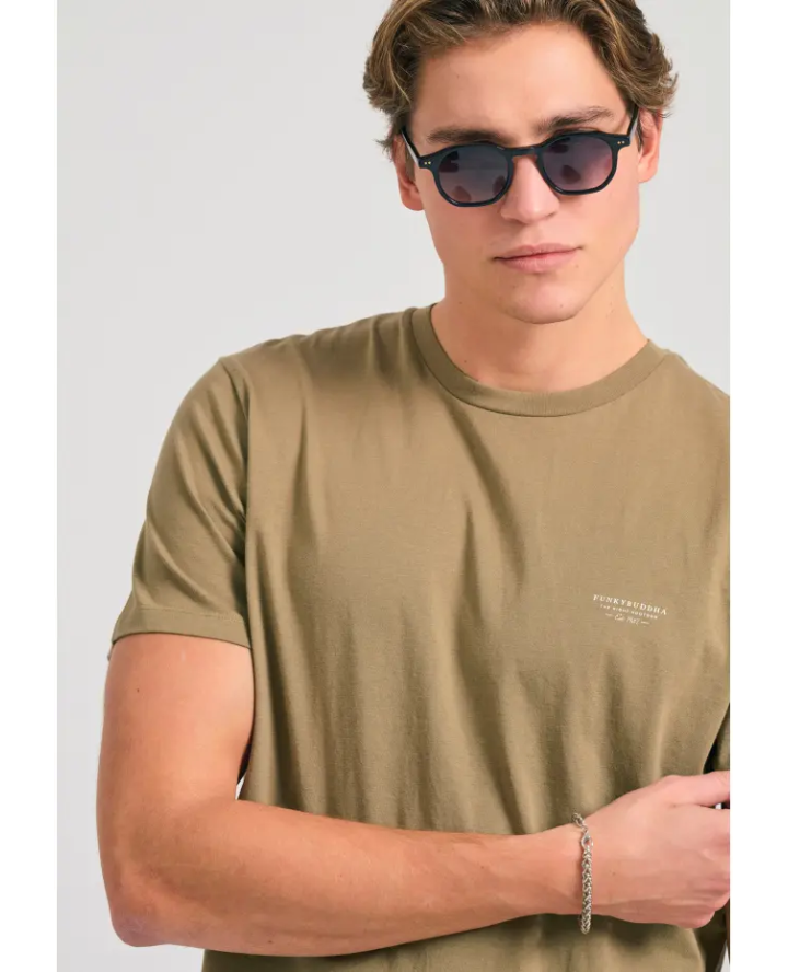 FUNKY BUDDHA Crew-neck men's t-shirt...