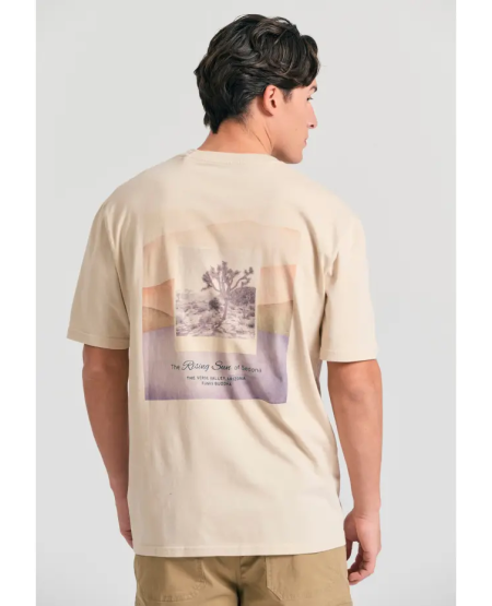 FUNKY BUDDHA Relaxed fit t-shirt με vintage photographic τύπωμα FBM011-330-04 SUGAR