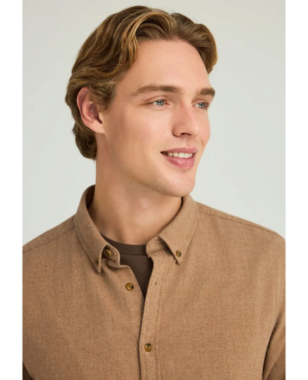 FUNKY BUDDHA Ανδρικό oxford πουκάμισο με button-down γιακά - The Essentials FBM012-046-05 CIGAR MEL FW25/26