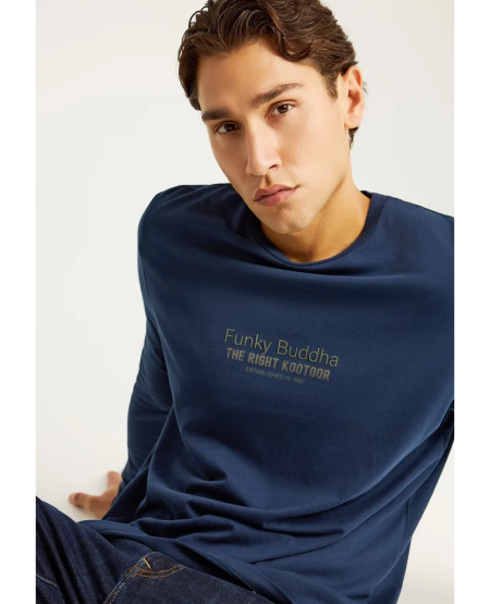 FUNKY BUDDHA Μακρυμάνικη μπλούζα με branded τύπωμα FBM012-003-07 NAVY FW25/26