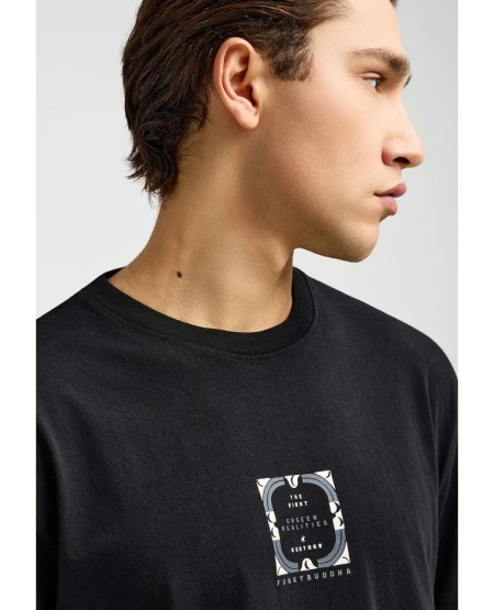 FUNKY BUDDHA Ανδρικό relaxed t-shirt με τύπωμα στην πλάτη FBM013-050-04 BLACK