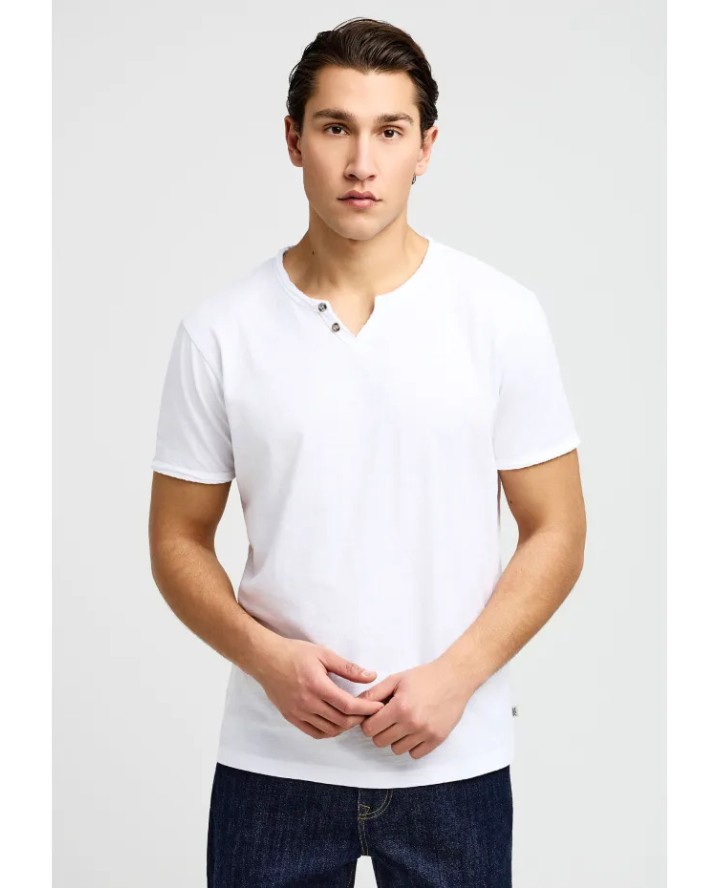 FUNKY BUDDHA  Men's cotton t-shirt...